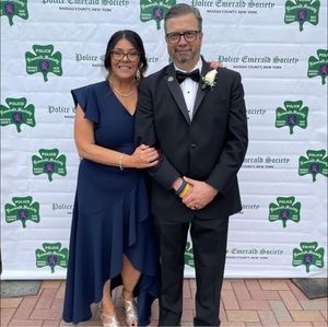 Meet your Posher, Suzanne